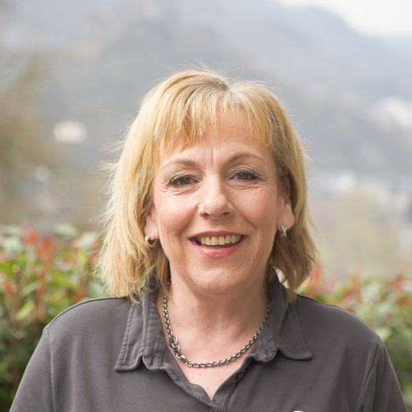 Kosmetikerin und Wellnesstherapeutin Karin